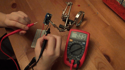 Testing the step down module voltage with a potentiometer